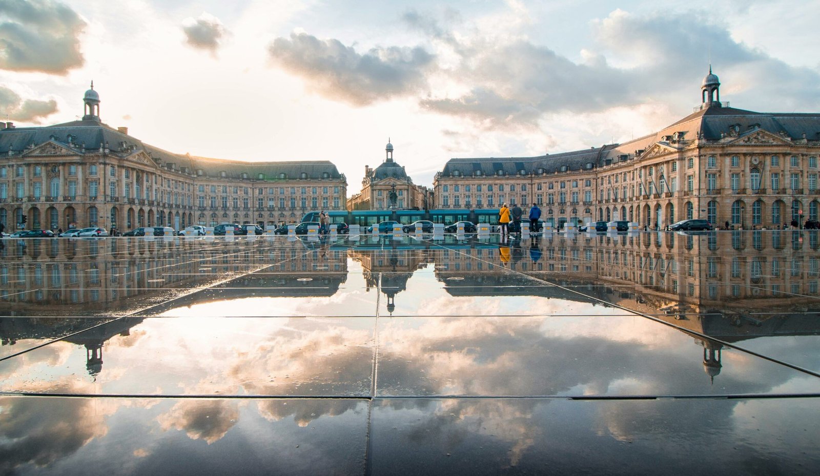 La place de la Bourse et le miroir d’eau à Bordeaux