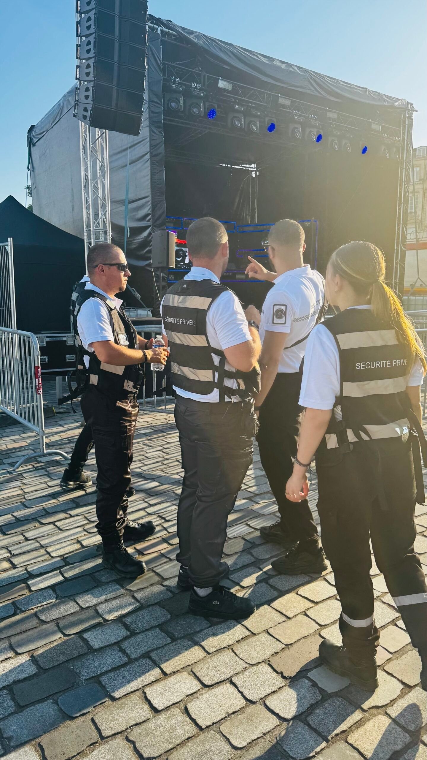 équipe d’agents en intervention
